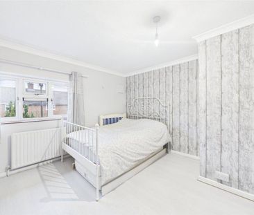 3 bedroom terraced house to rent - Photo 6