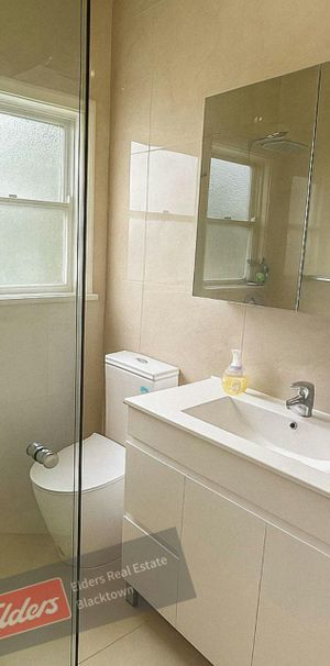 Immaculate 3-Bedroom Family Home – Prime Location! - Photo 1