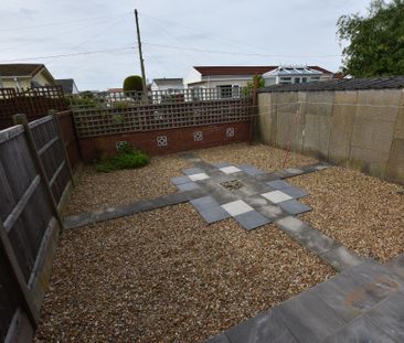 3 bedroom semi-detached bungalow To Let in Preston - Photo 2