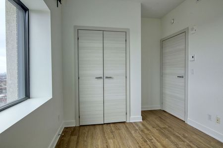 30 Saint Joseph Boulevard Est - Photo 5