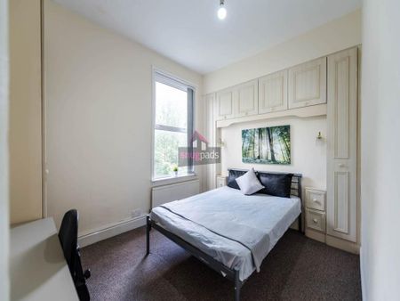 4 bedroom house to rent - Photo 3