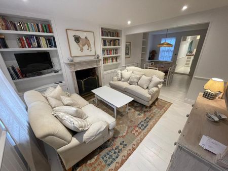 2 bedroom terraced house to rent - Photo 2