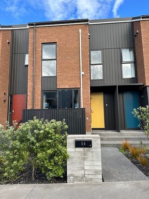 Modern, Air-Conditioned, Hobsonville lifestyle - Photo 1