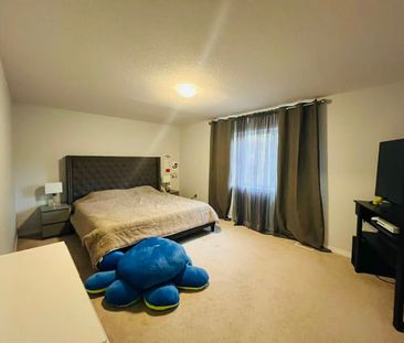 For Lease - 7881 Hackberry Trail, Niagara Falls, Ontario - Photo 6