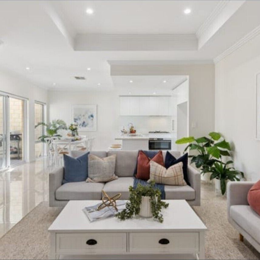 Westminster - Photo 1