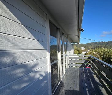 Charming 2BR Home in Karori! - Photo 1