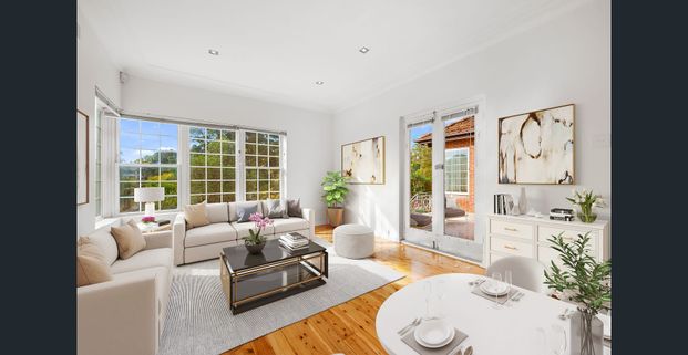 A Light-Filled Family Home with Convenience - Photo 1