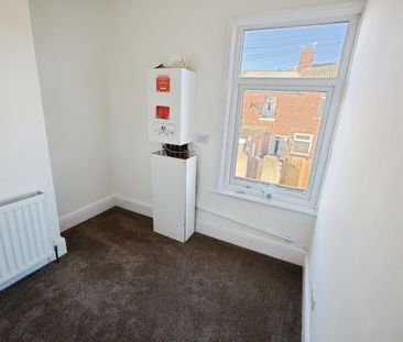 2 bedroom House To Let - Photo 3