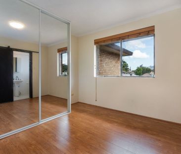 One Bedroom with Plenty of Natural Light - Photo 2