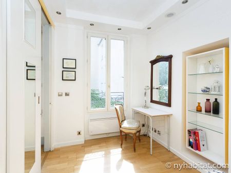 Logement à Paris, Location meublée - Photo 3