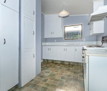 Character House In Sought After Location - Photo 4