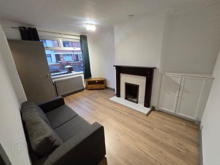 25 Empire Parade, Donegall Road, Belfast, BT12 6GN - Photo 3