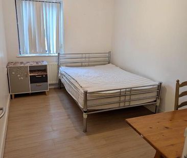 1 Castleton Mews, 6 Castleton Gardens, Belfast, BT15 3BY - Photo 2