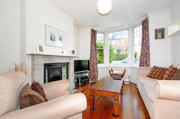 3 bedroom semi-detached house to rent - Photo 1