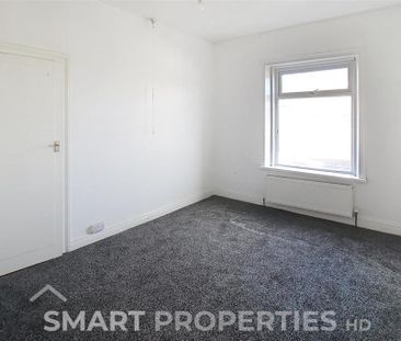 3 bedroom end of terrace house to rent - Photo 3