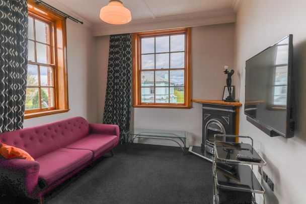 Unique 2 Bedroom on Winton’s main street! - Photo 1