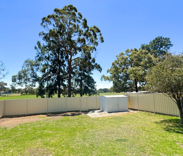 RENOVATED & READY TO MOVE IN! - Photo 3