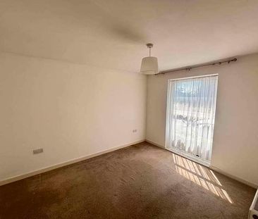 Faircross Court Thatcham, RG18 - Photo 2