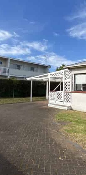 This property offers a convenient and comfortable lifestyle for its residents. - Photo 1