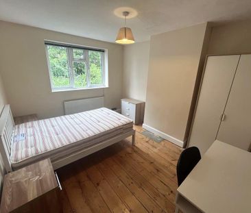 4 bedroom house to rent - Photo 4