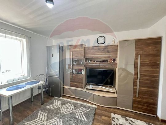 Garsoniera cocheta de închiriat - Photo 1