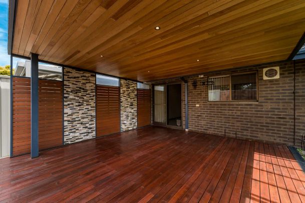 “Superbly Presented Villa in Desirable Alfred Cove” - Photo 1