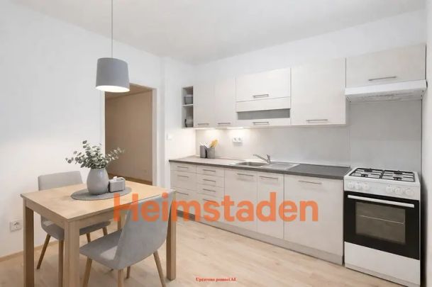 Pronájem bytu 2+1 61 m - Fotografie 1