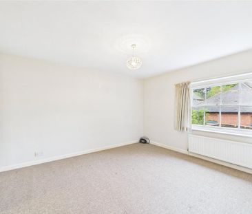 2 bedroom semi-detached house to rent - Photo 2