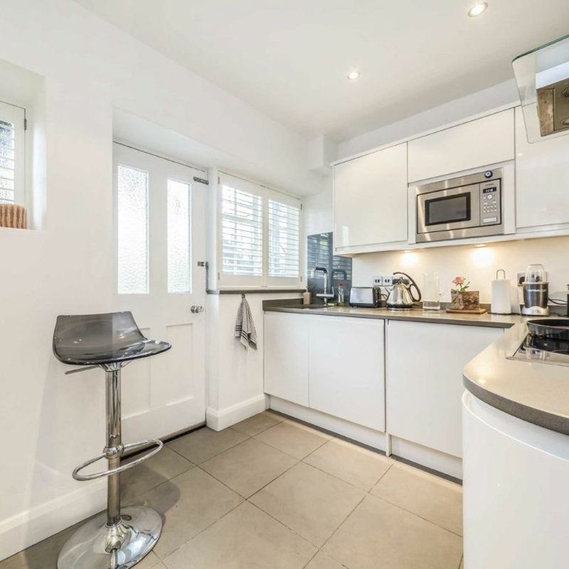 Richmond Hill Court - Photo 1