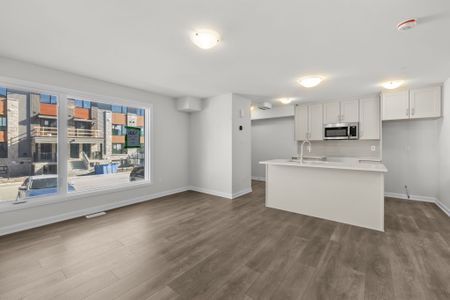 For Lease - 931 Creekway Private, Kanata, Ontario - Photo 4