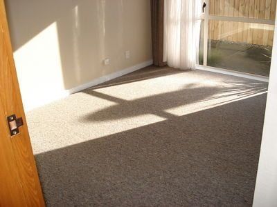 Sunny 2 Bedroom Flat - Photo 3