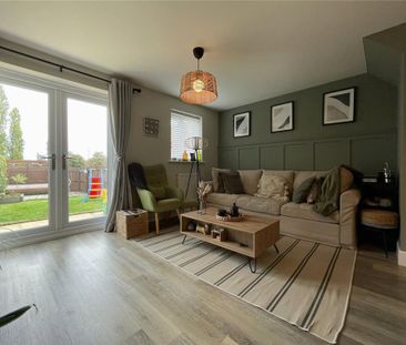 3 bedroom semi-detached house to rent - Photo 1