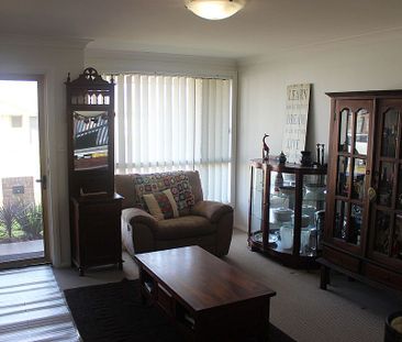 Beautiful duplex waiting for you! - Photo 2