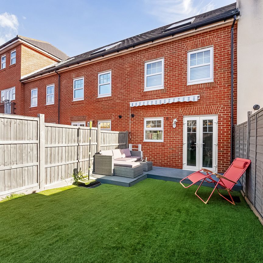 Erickson Gardens, Bromley, BR2, London - Photo 1