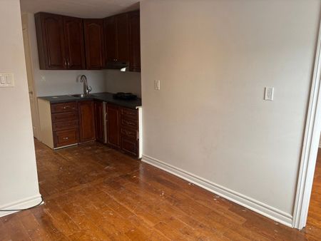For Lease - 15403 Yonge Street Unit# A, Aurora, Ontario - Photo 4