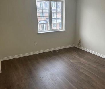 For Lease - 75 Strathaven Drive Unit# 14, Mississauga, Ontario - Photo 2