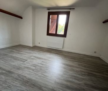 Libre le ..20/12/2025 Mt Loyer :909,25 Mt des charges :20 - Photo 3