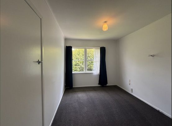 Available NOW - 3 Bedrooms School Zone, Recently Renovated - Photo 1