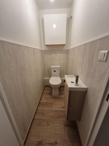 Location Appartement 3 pièces 99m² CAMBRAI 59400 - Photo 3