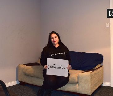 Room in a shared 3-bedroom flat for rent, Dublin - Photo 1