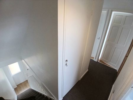 York Road, Stevenage - Photo 3