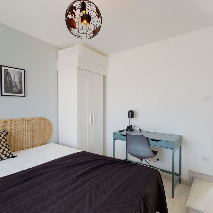 MURET H Roommate 5 Bedrooms at Toulouse - Photo 1