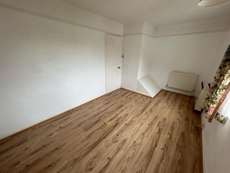 Church Plain - Photo 4