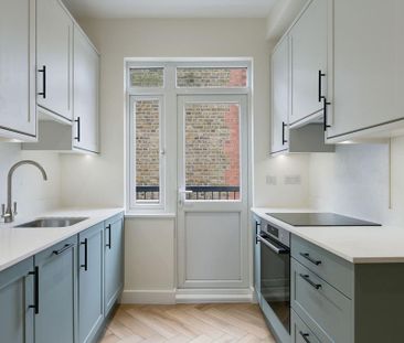 2 bedroom flat to rent - Photo 4