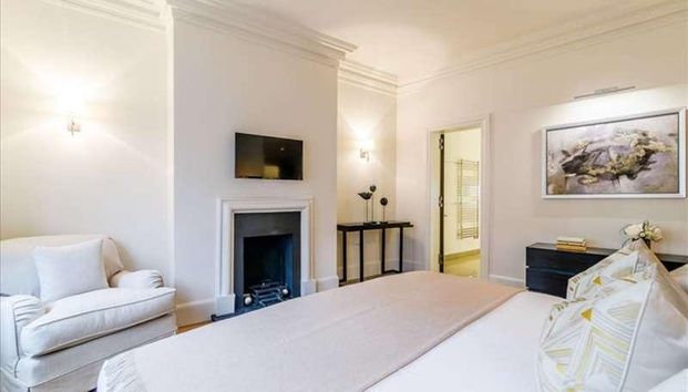 Duke Street, Mayfair, W1K - Photo 1