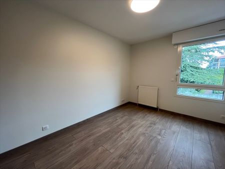 Location Appartement 4 pièces 91m² - Photo 2