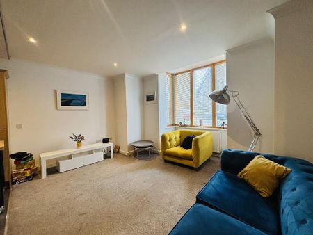 2 bedroom apartment to rent - Photo 3