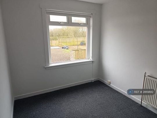 4 bedroom semi-detached house to rent - Photo 1