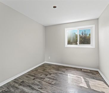 For Lease - 5430 LASSALINE, Windsor, Ontario - Photo 5