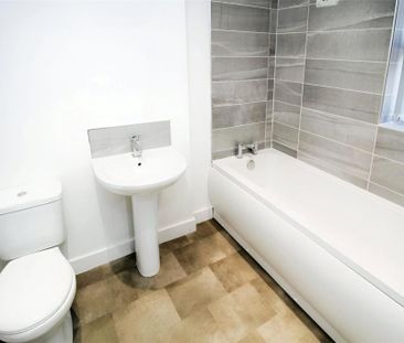 3 bedroom end of terrace house to rent - Photo 6